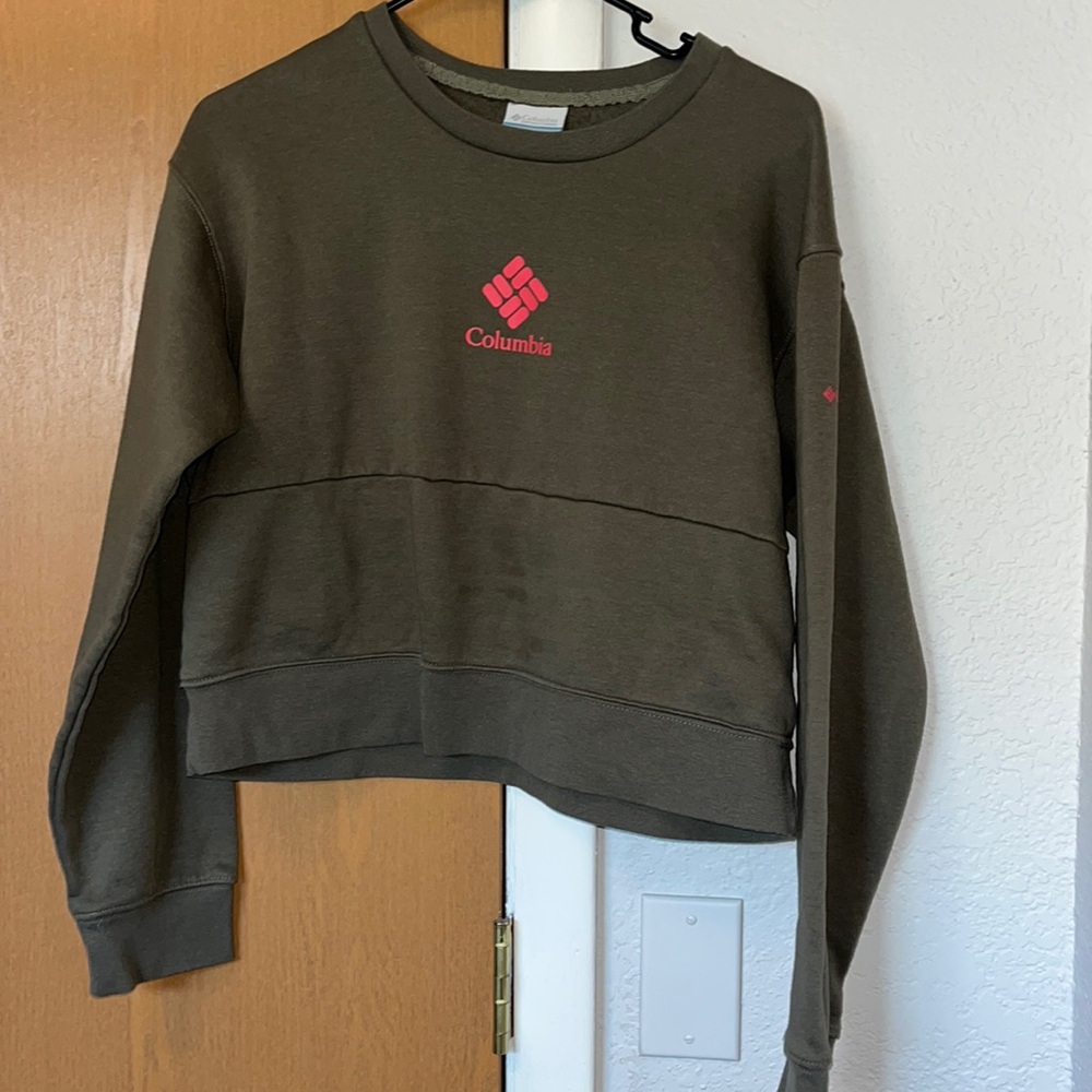 Women’s M Columbia crop long sleeve